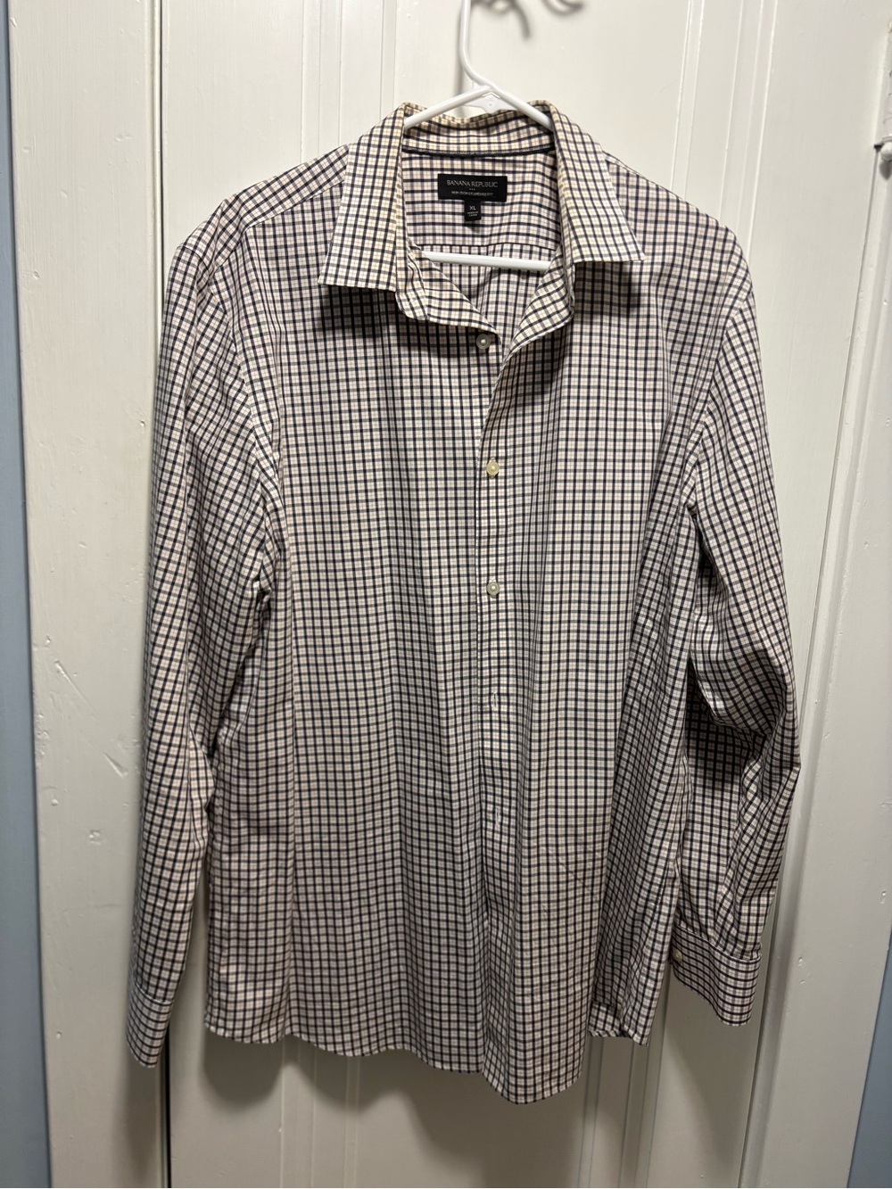 Banana Republic White and Black Checked Button-Down Shirt